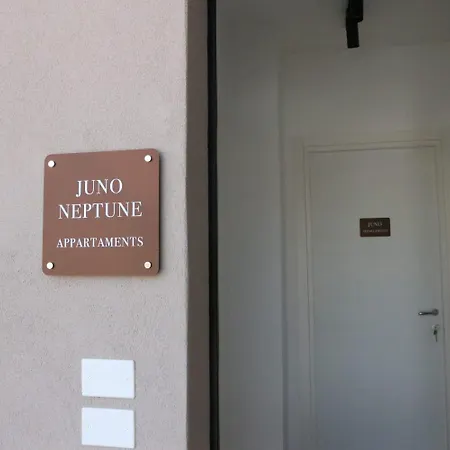 Domus Mamurra Apartman