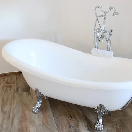 Domus Mamurra Apartman *