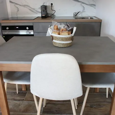 Domus Mamurra Apartment *